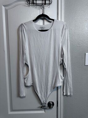 Bar III White Long-Sleeve Crewneck Bodysuit